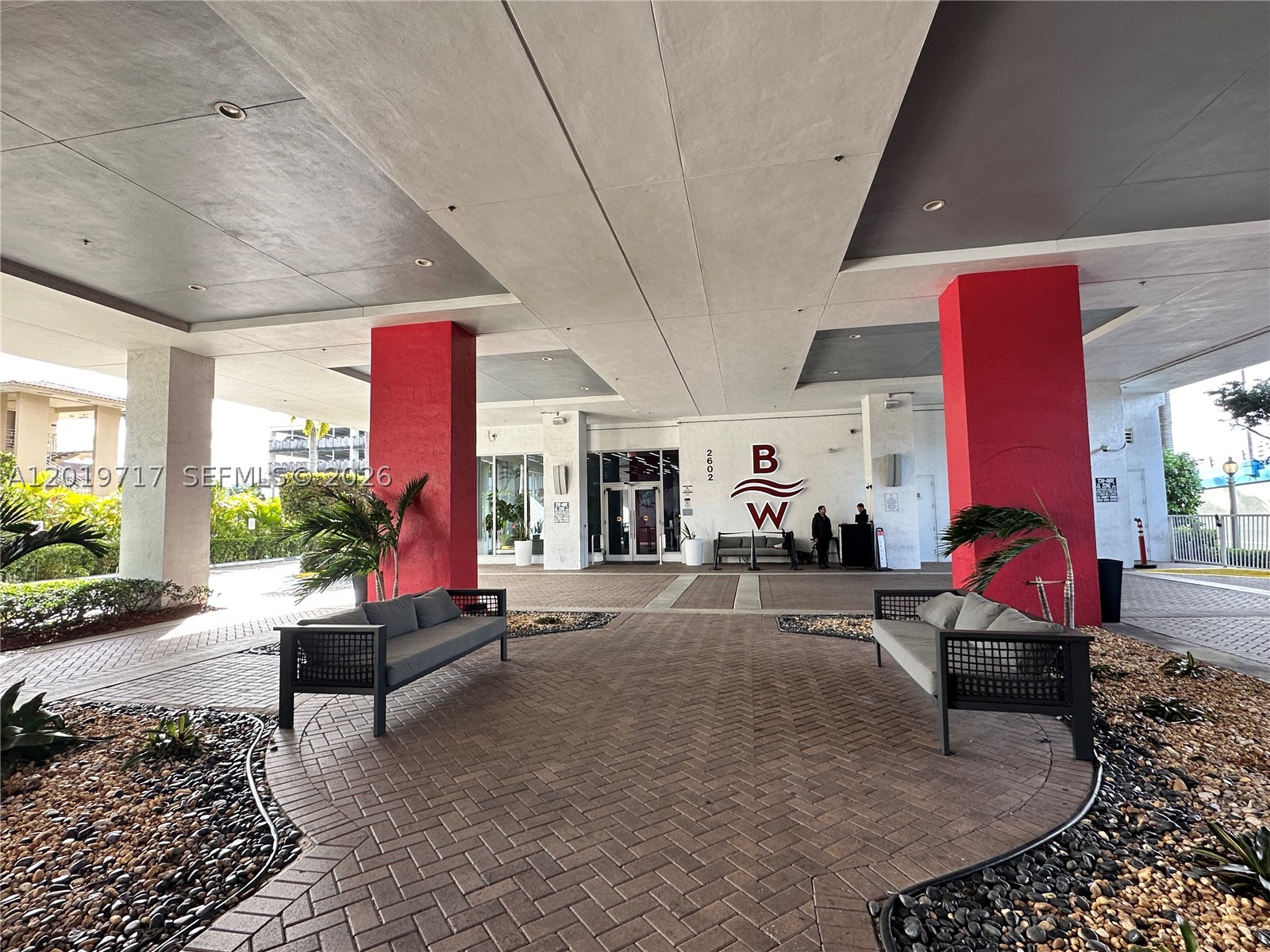 Hallandale Beach photo 4