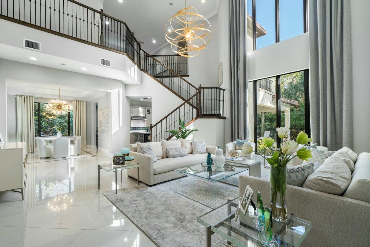 Palm Beach Gardens photo 1