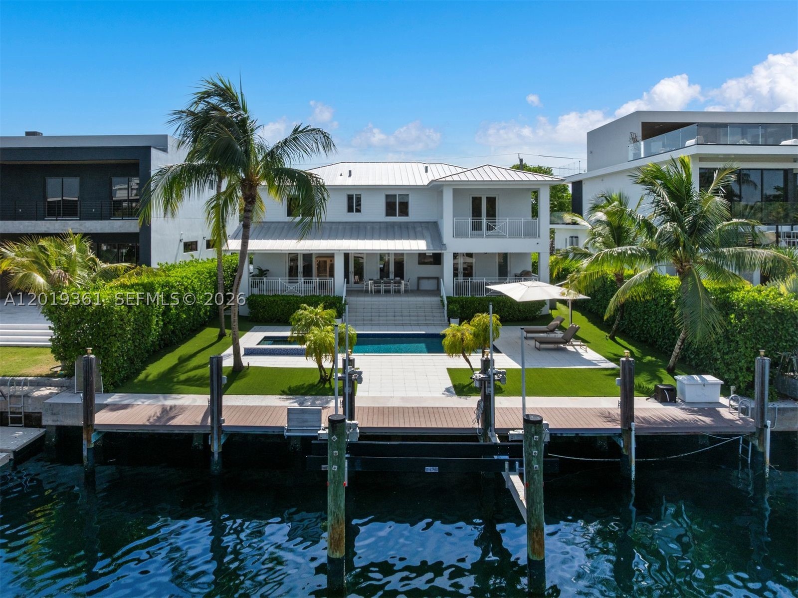 North Miami photo 1
