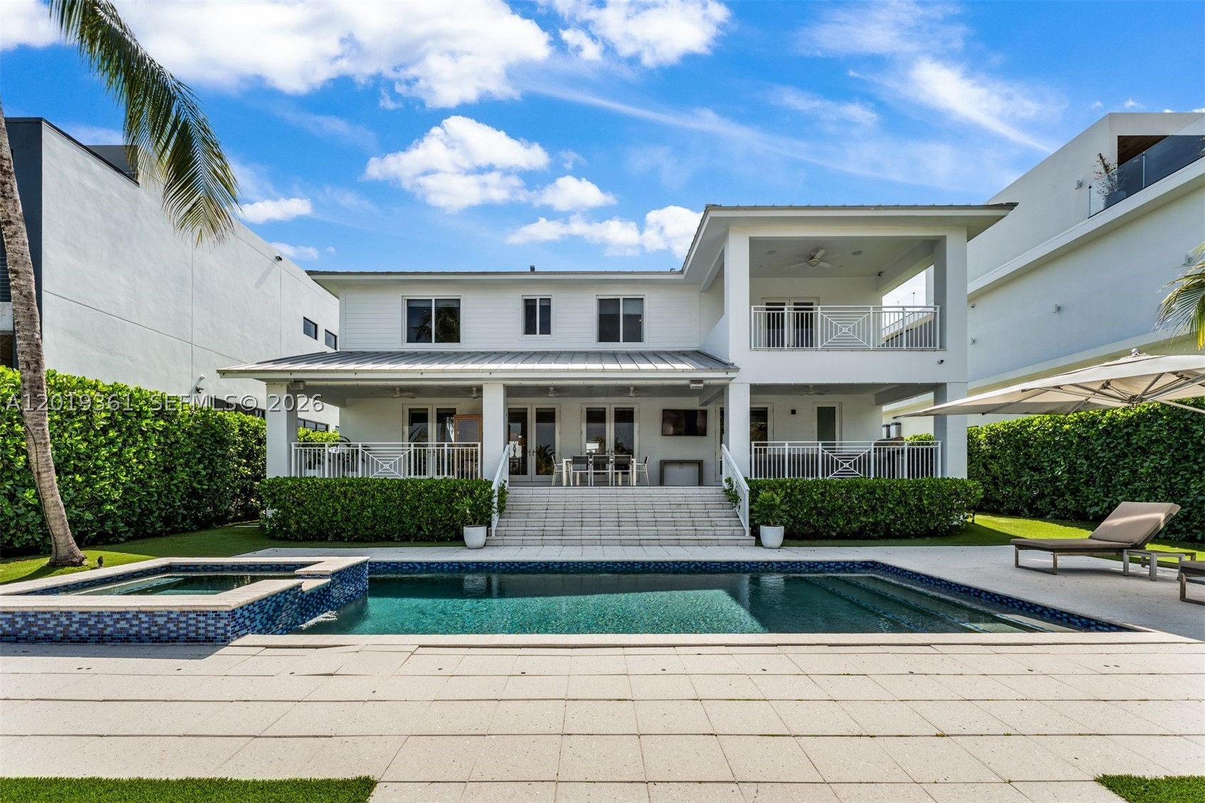 North Miami photo 3