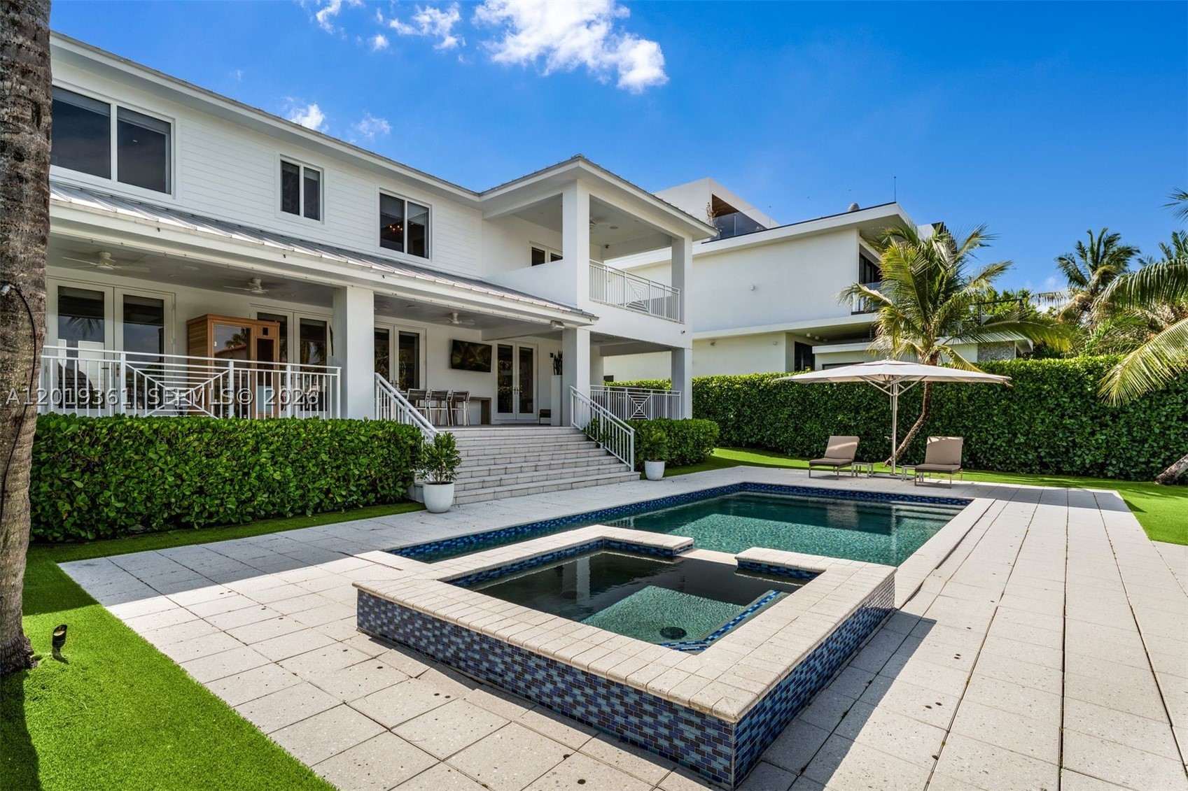 North Miami photo 4