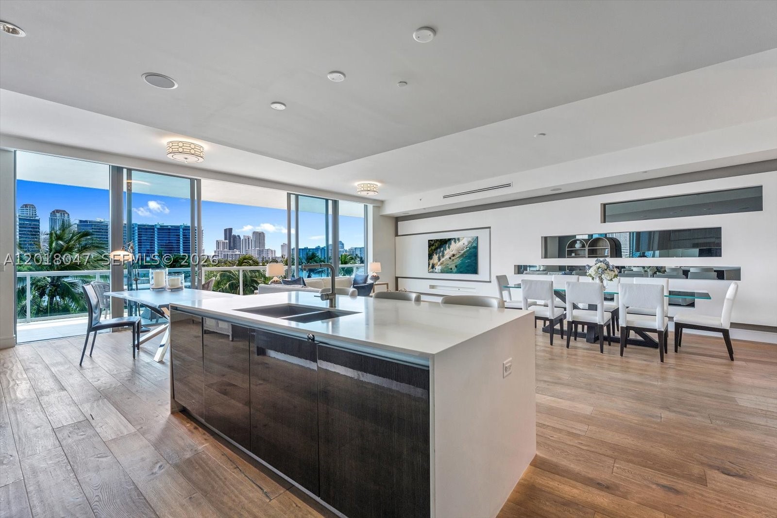 Aventura photo 4