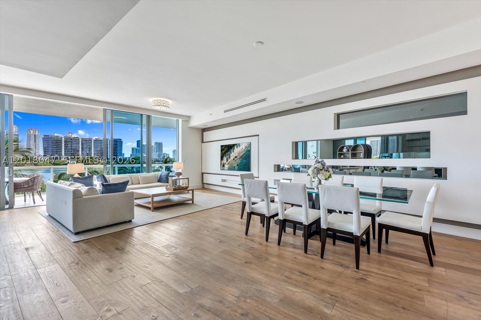 Aventura photo 5