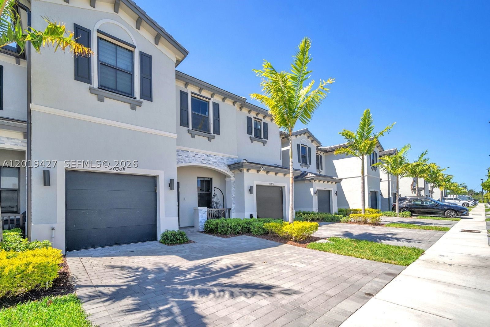 Miami Gardens photo 1