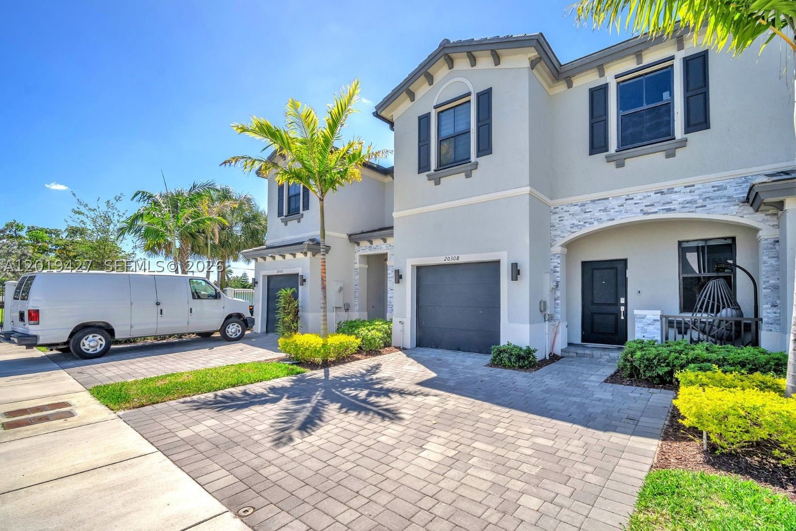 Miami Gardens photo 2