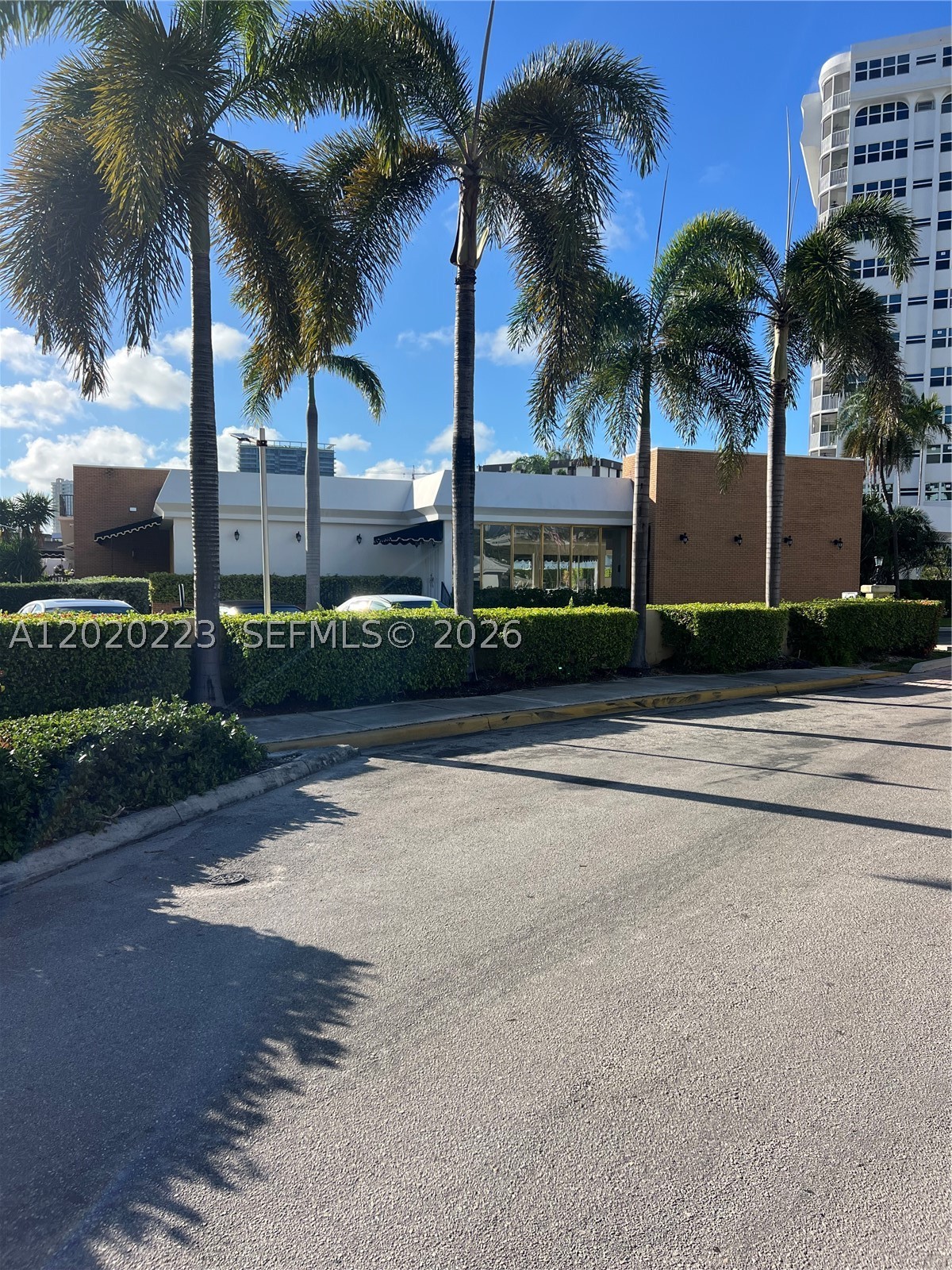 Hallandale Beach photo 2