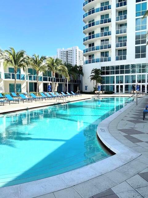 Hallandale Beach photo 4
