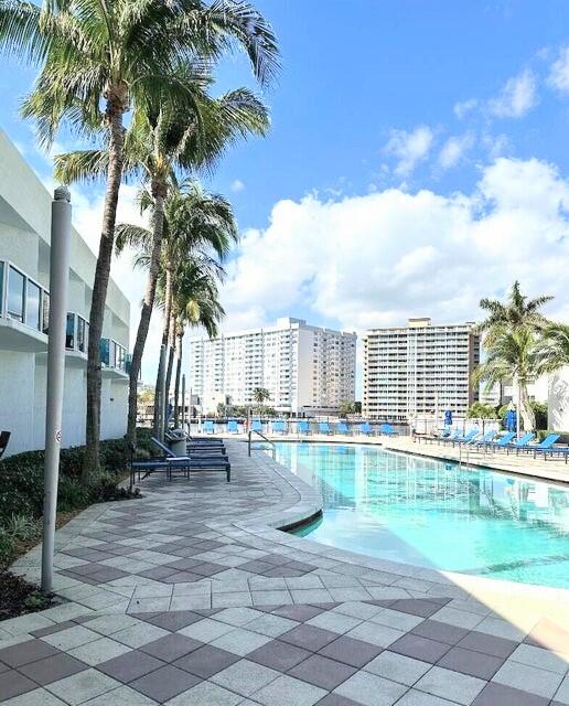 Hallandale Beach photo 5