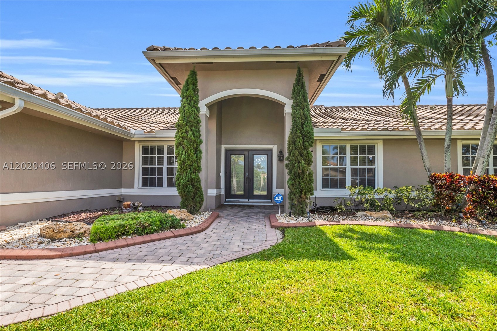 Pembroke Pines photo 1