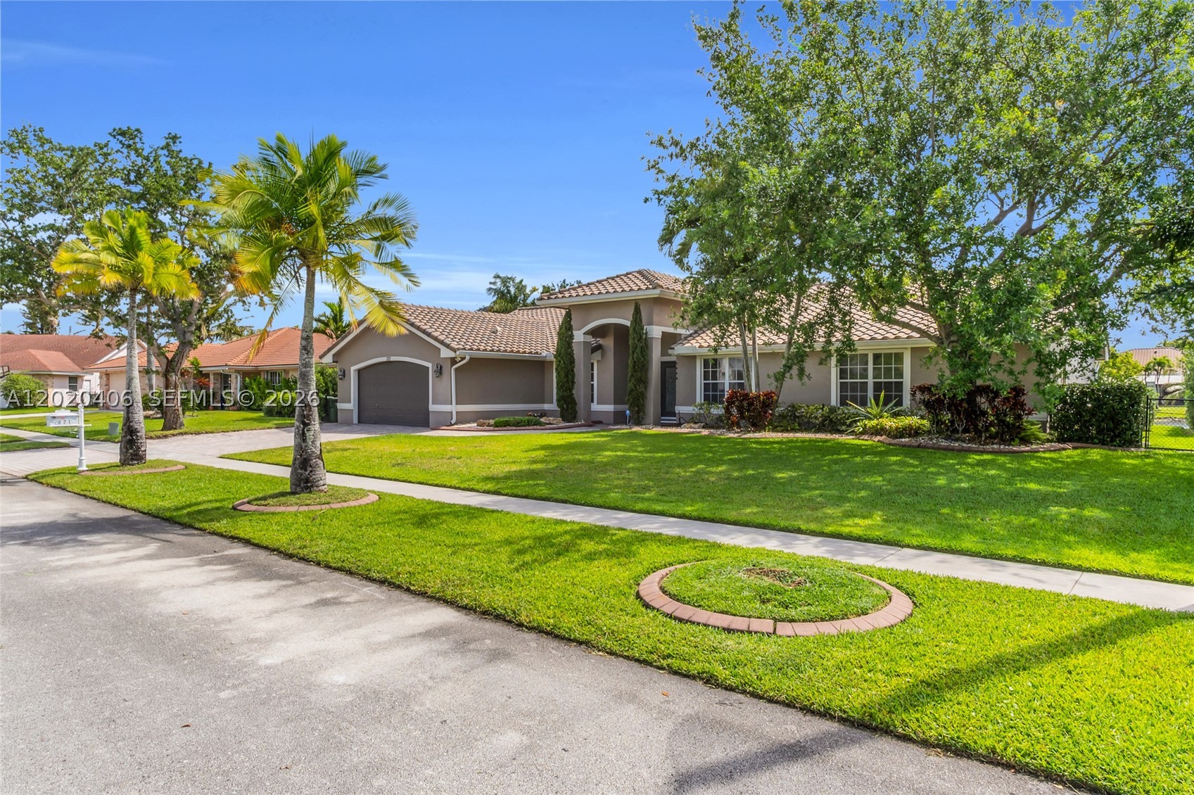 Pembroke Pines photo 4