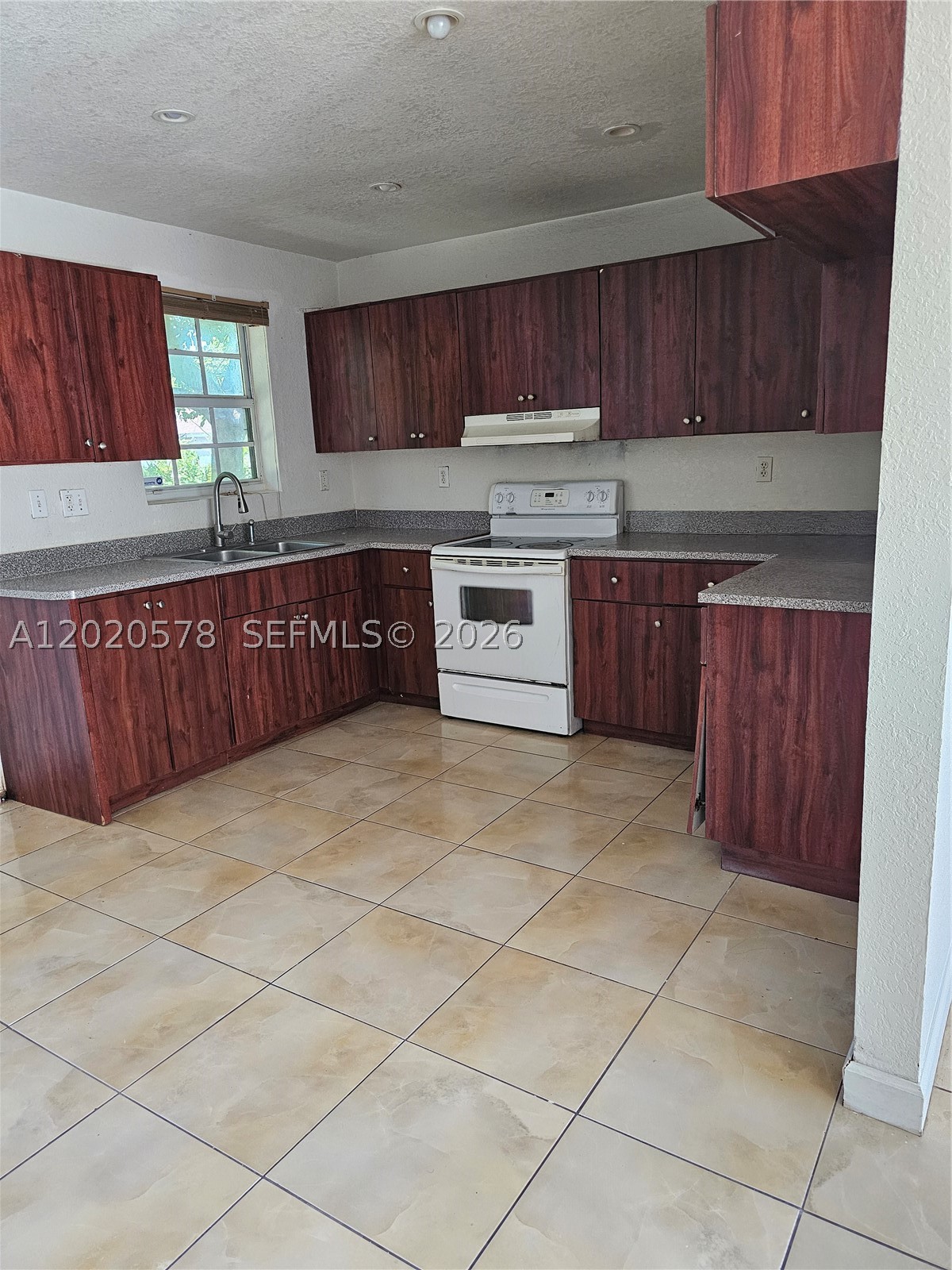 Miami Gardens photo 3