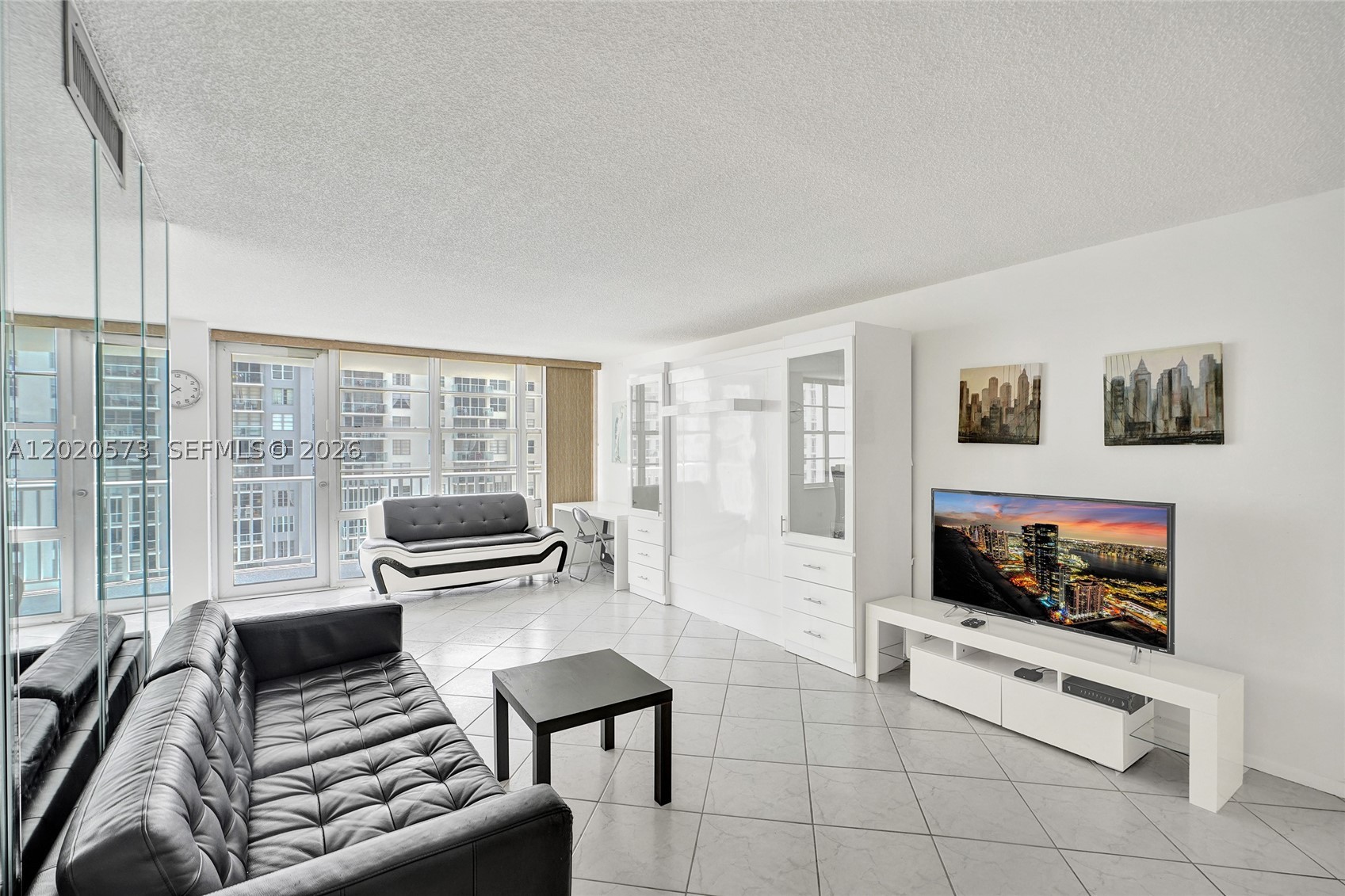 Sunny Isles Beach photo 1