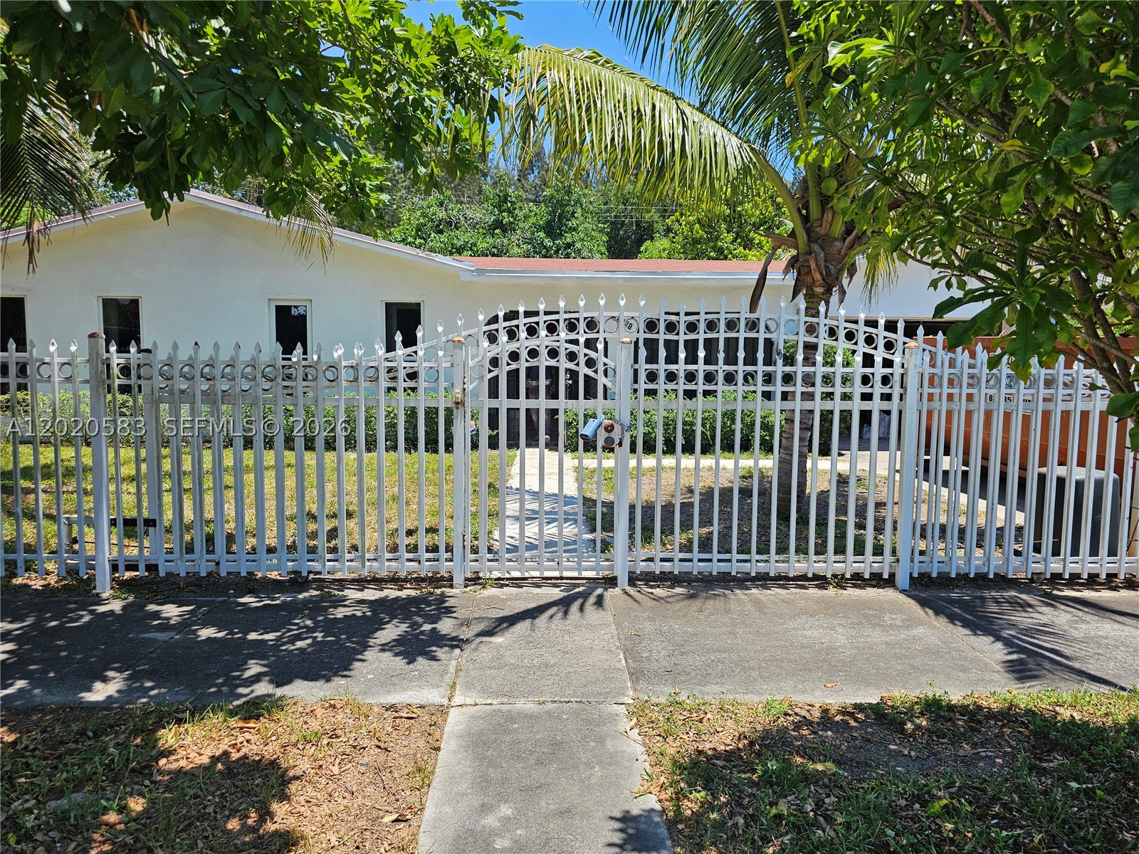 Miami Gardens photo 1