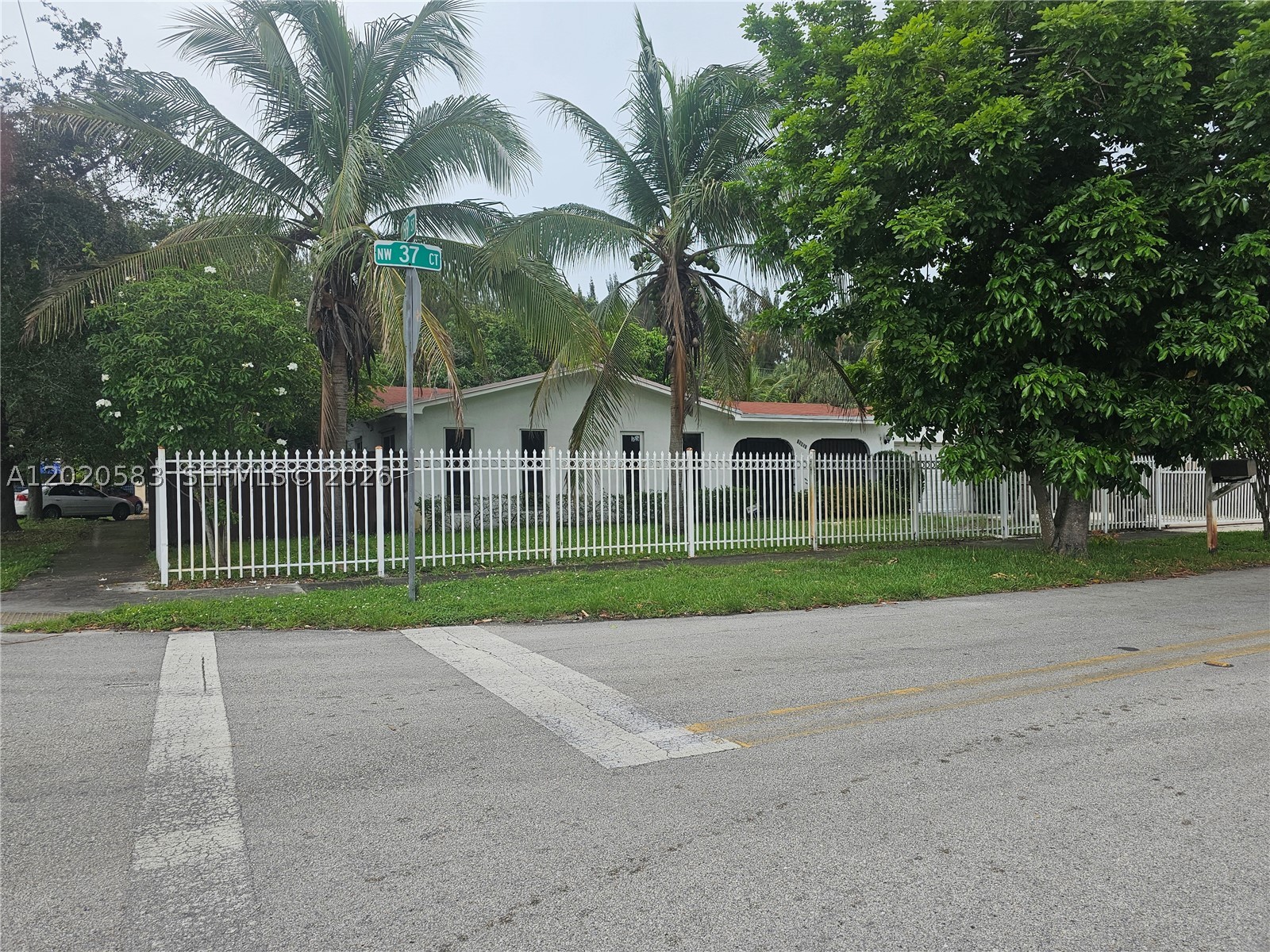 Miami Gardens photo 2