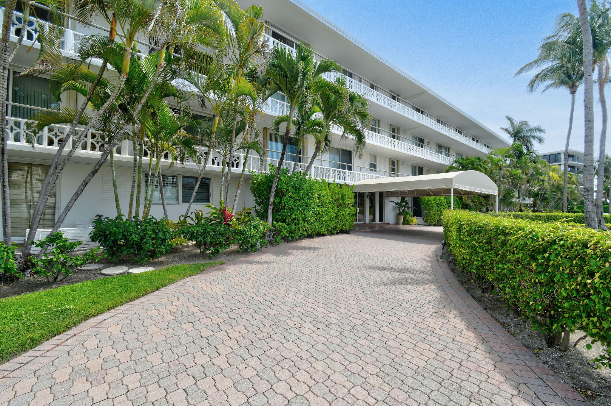 Palm Beach photo 2
