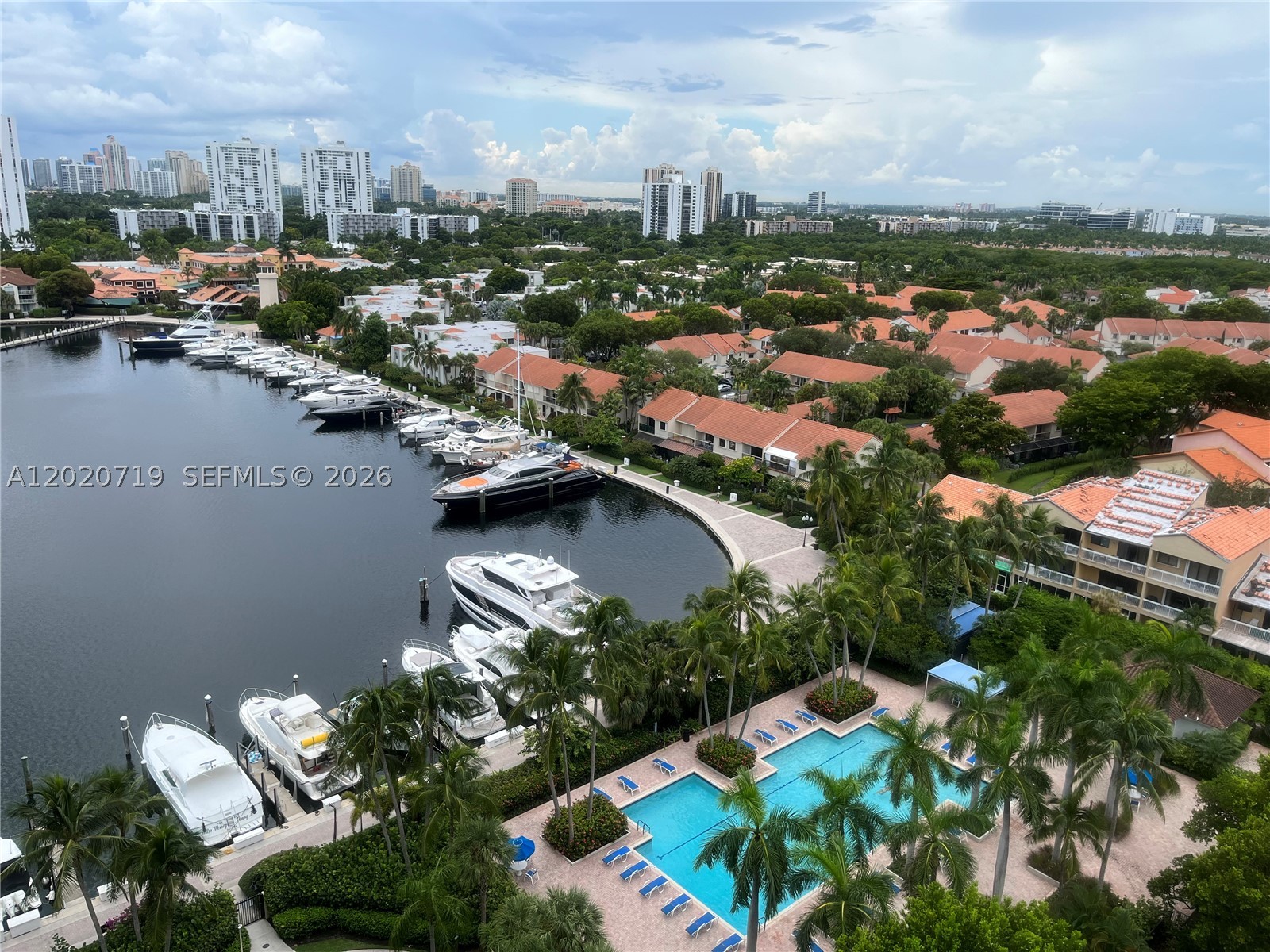 Aventura photo 1