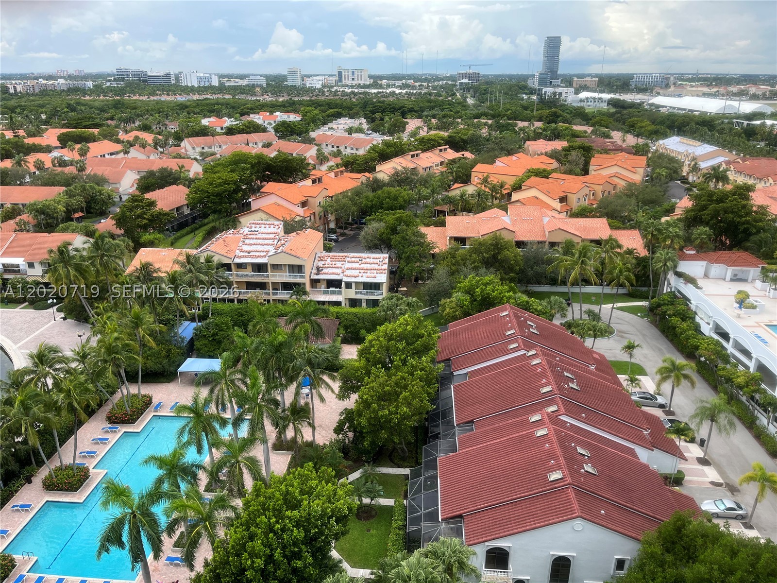 Aventura photo 2