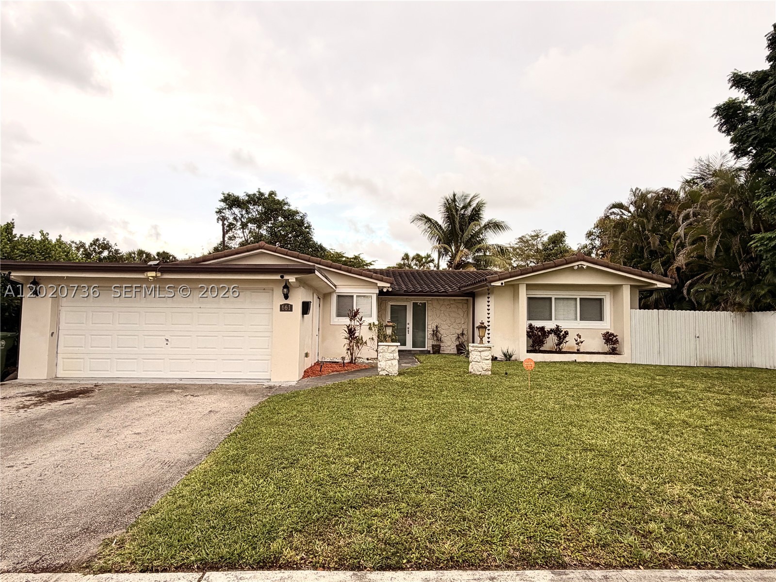 Pembroke Pines photo 1