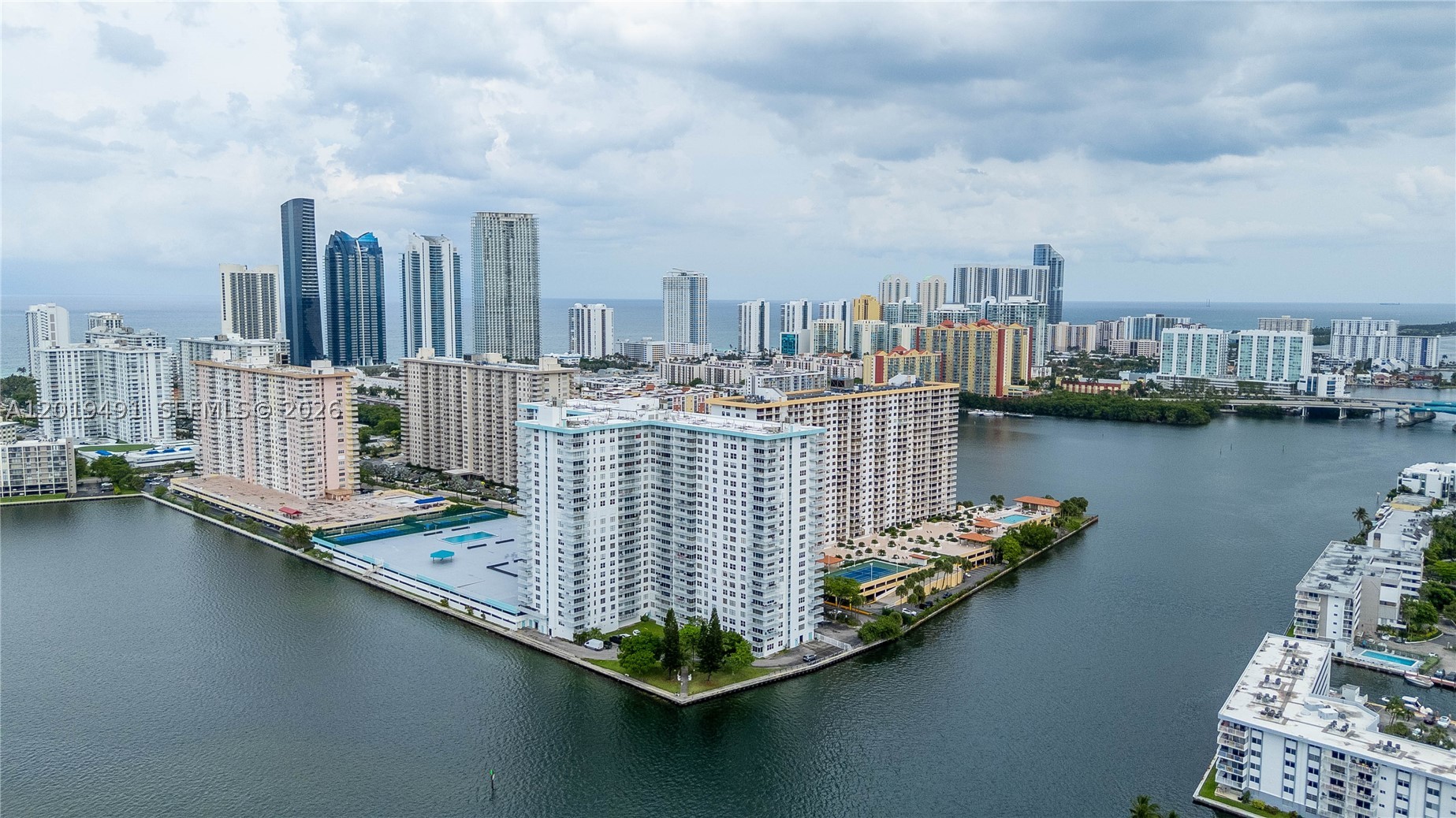 Sunny Isles Beach photo 1