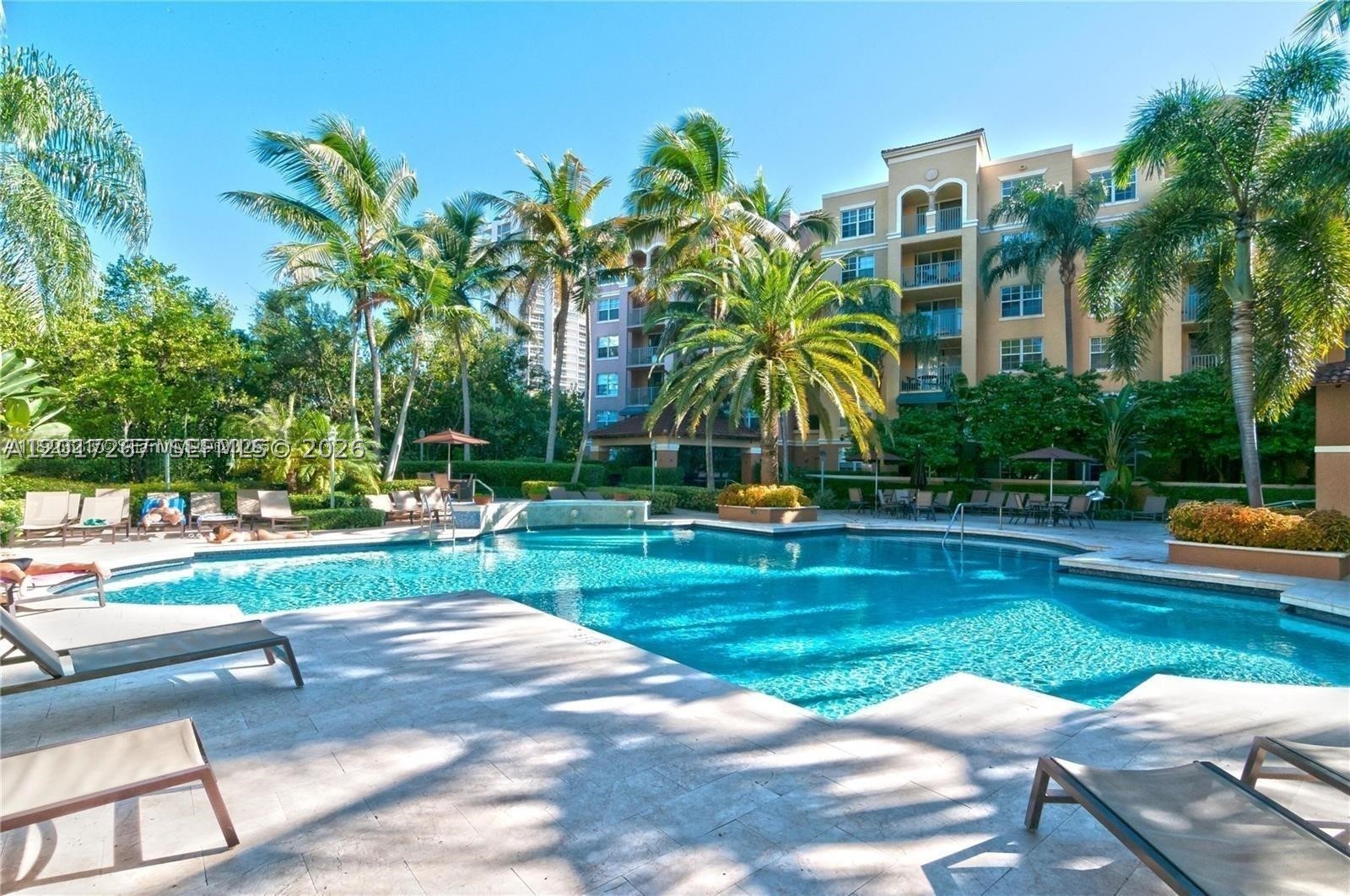 Aventura photo 5