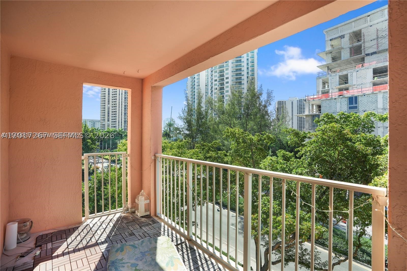 Aventura photo 1