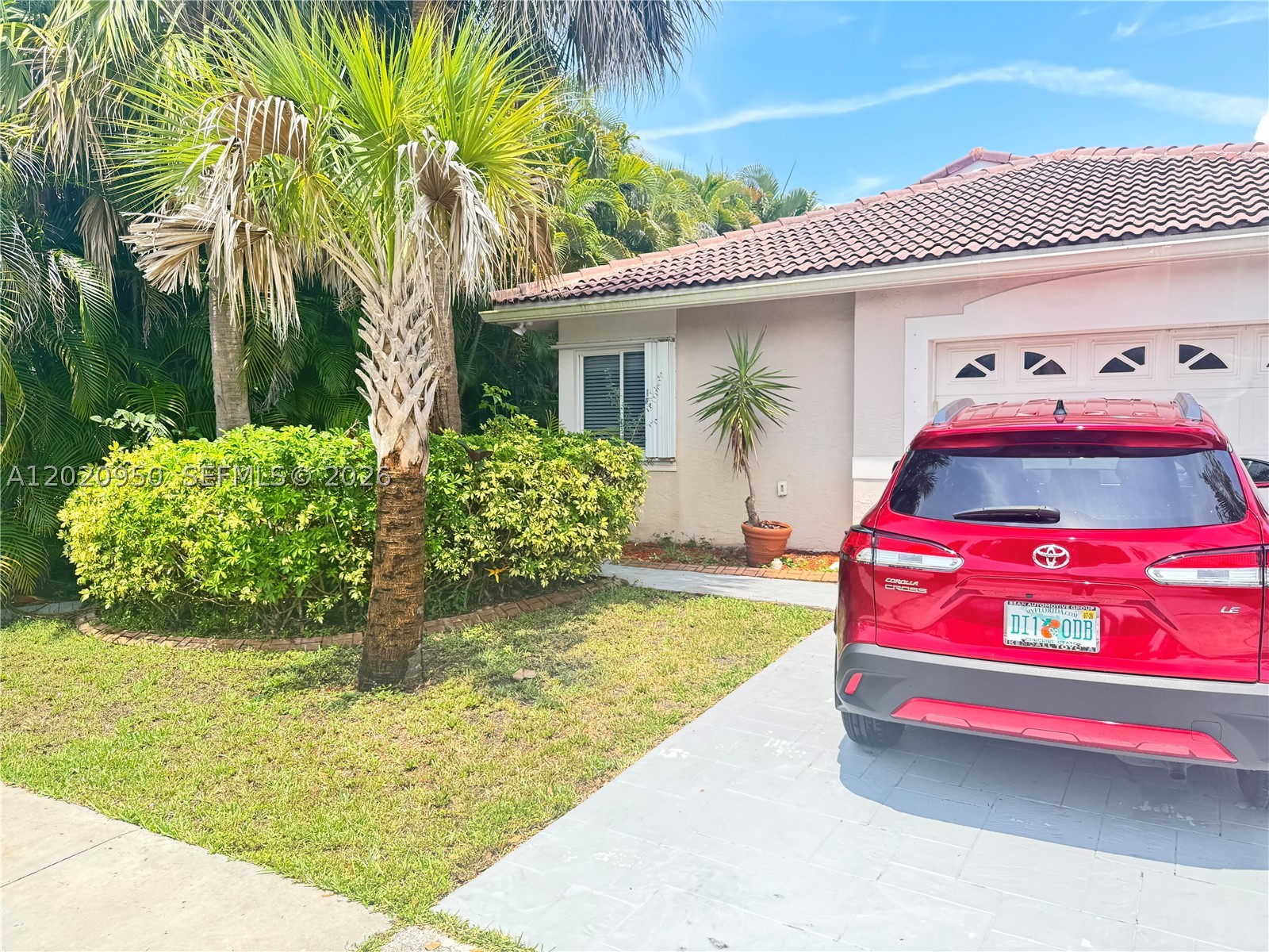 Pembroke Pines photo 2