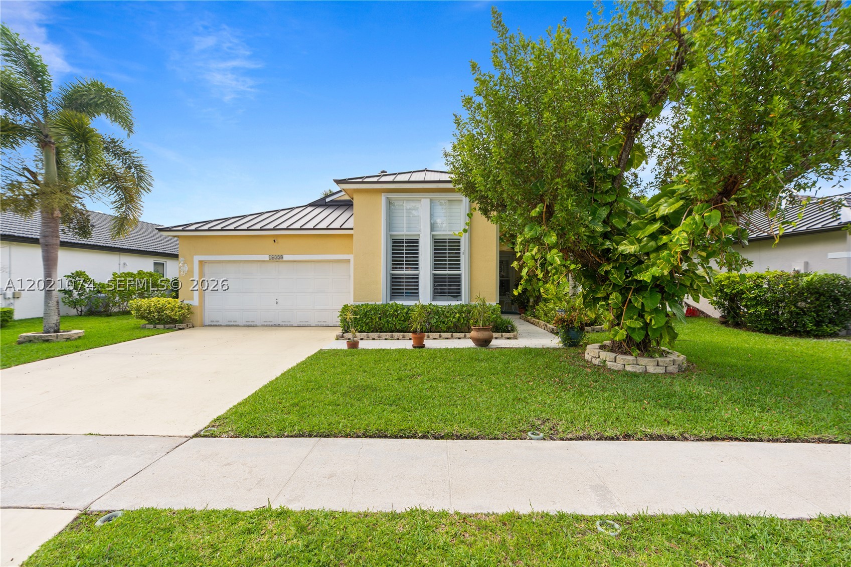 Pembroke Pines photo 4