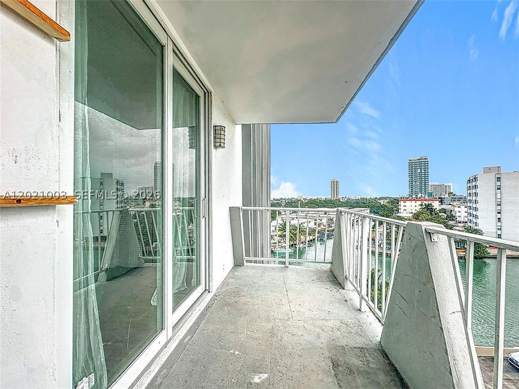 Miami Beach photo 1