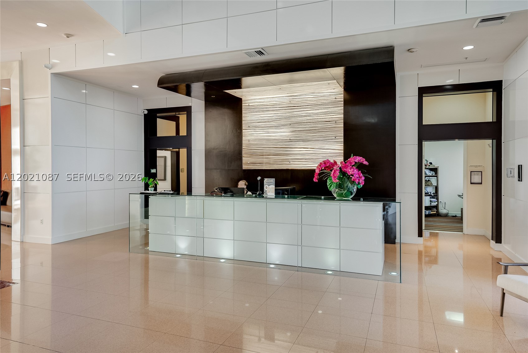 Aventura photo 3