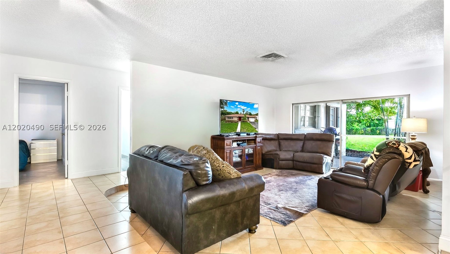 Pembroke Pines photo 3