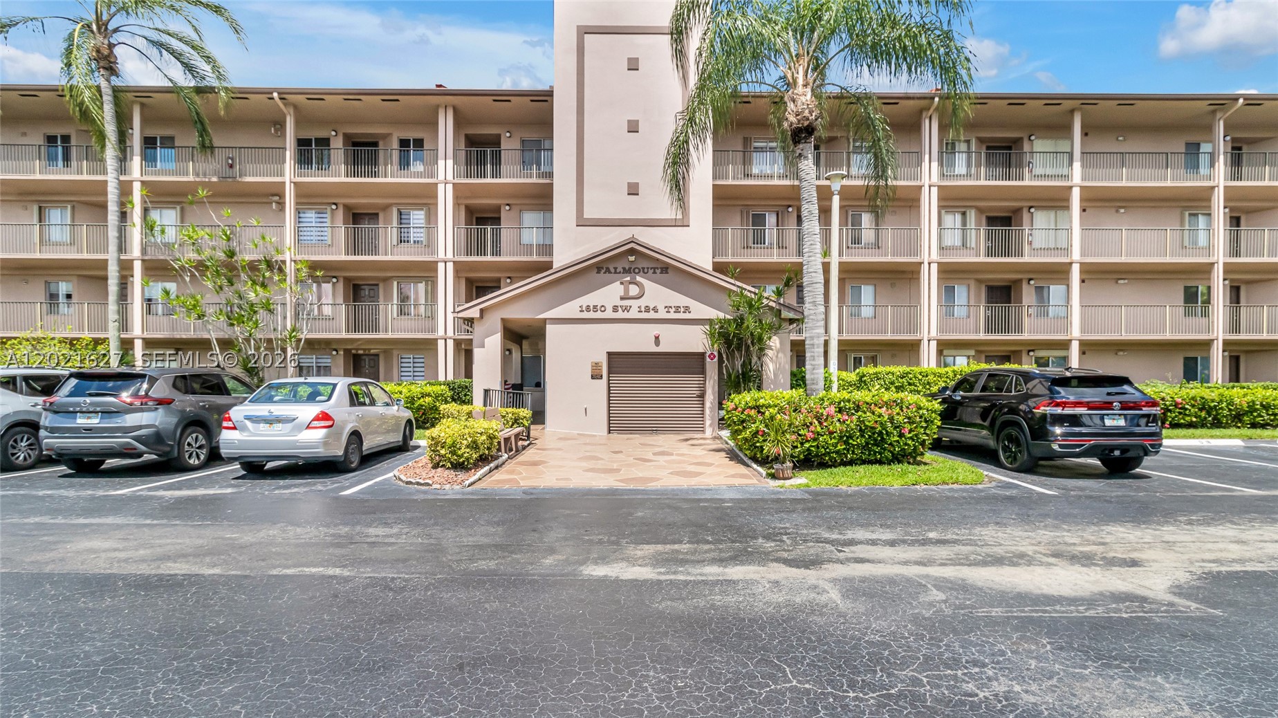Pembroke Pines photo 3