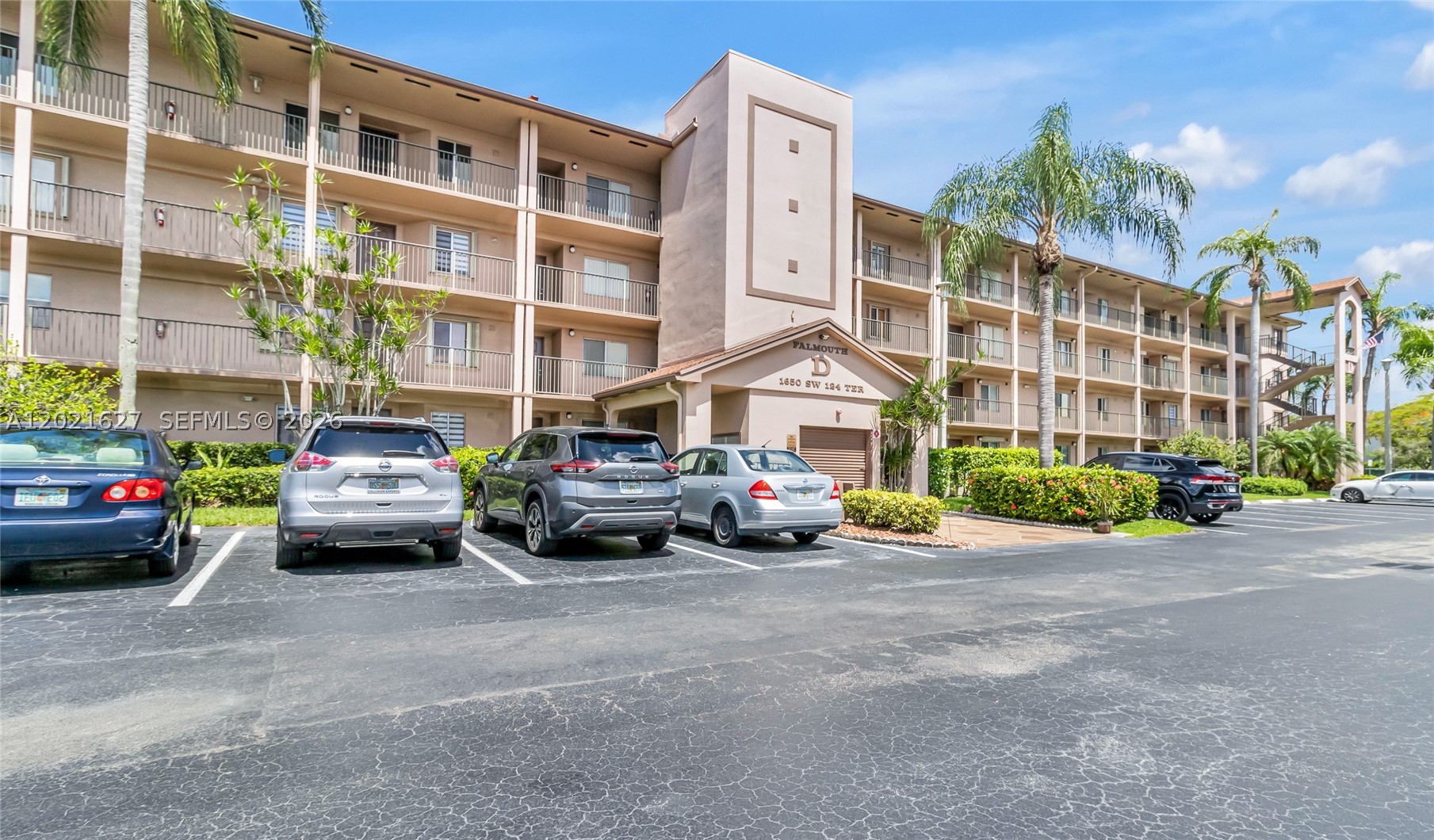 Pembroke Pines photo 4