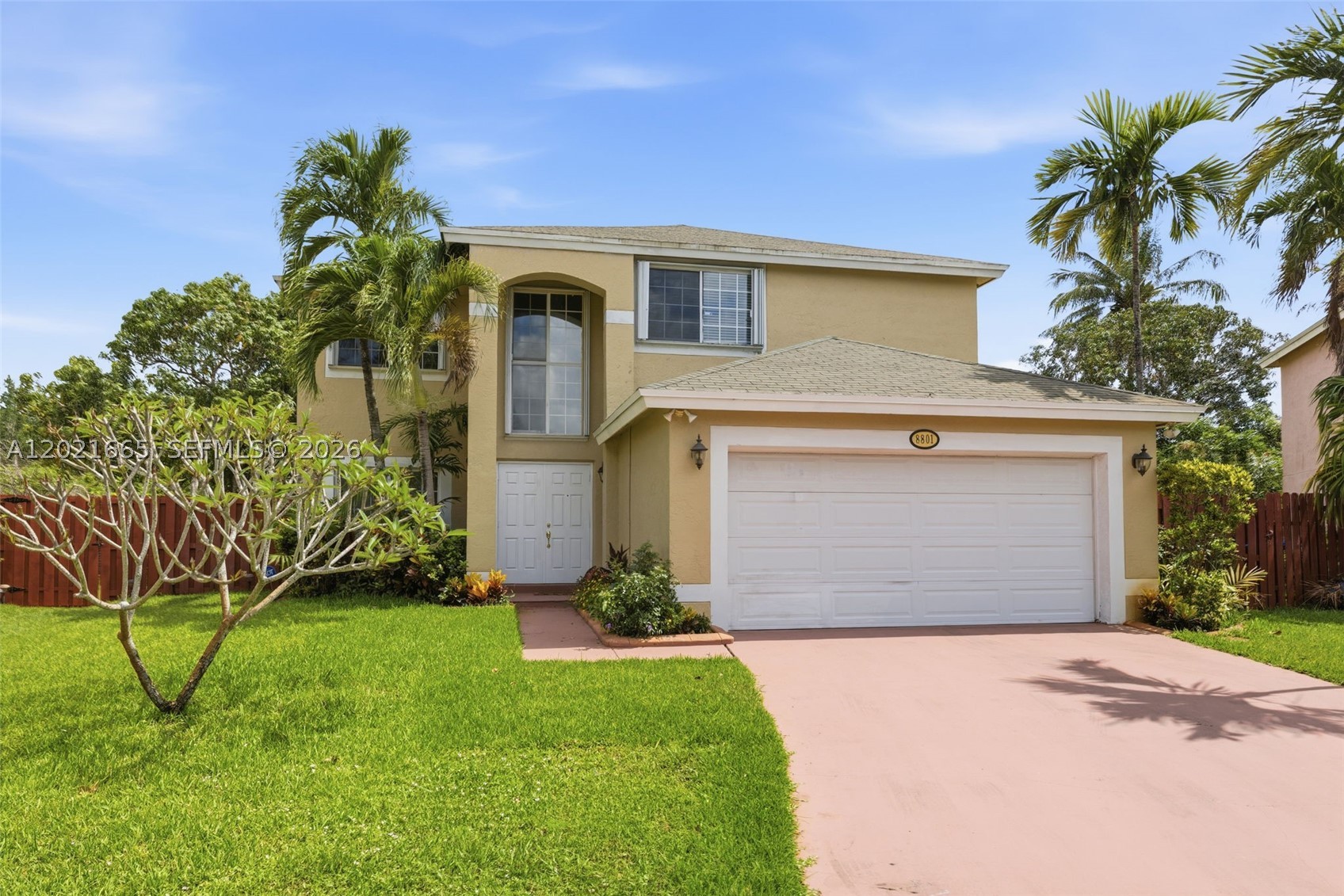 Pembroke Pines photo 1