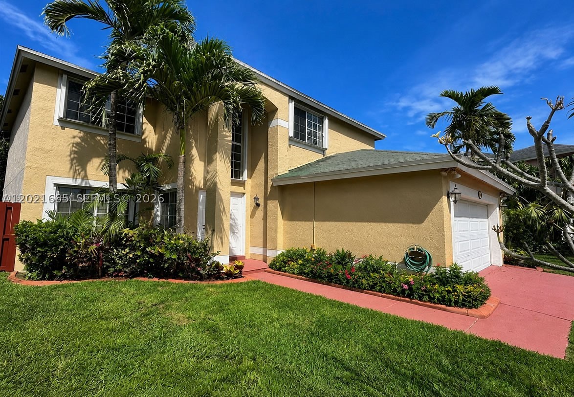 Pembroke Pines photo 2