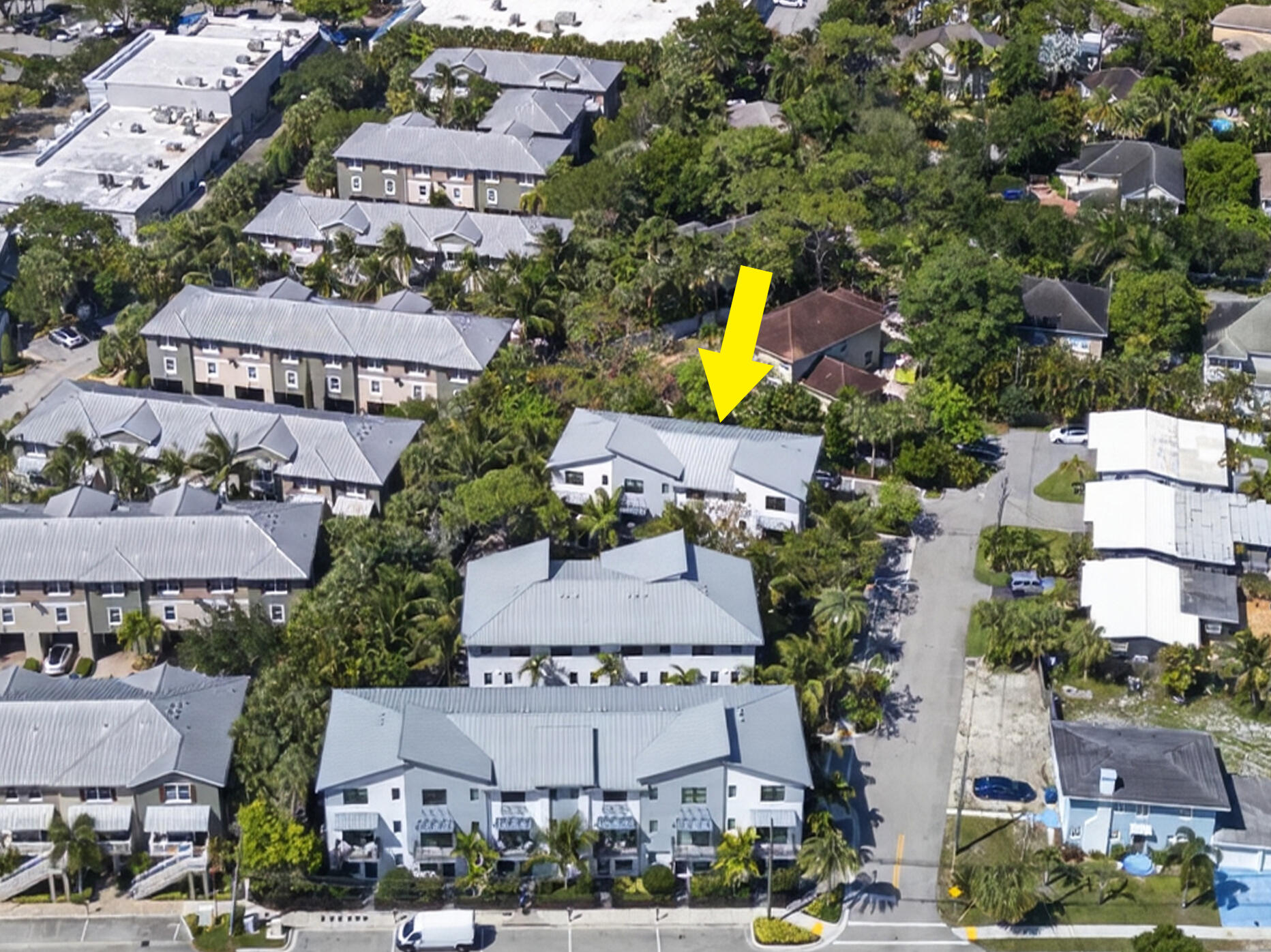 Wilton Manors photo 2