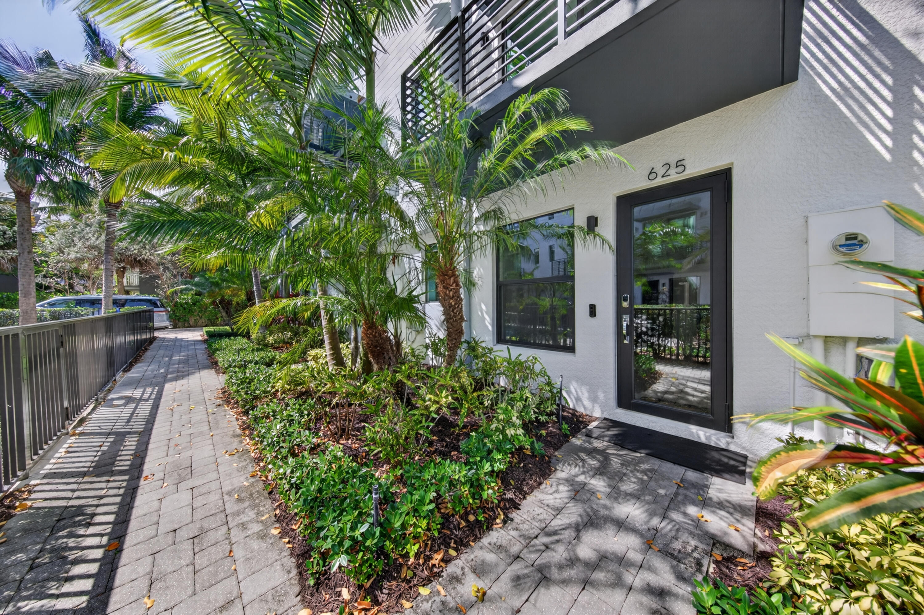 Wilton Manors photo 3