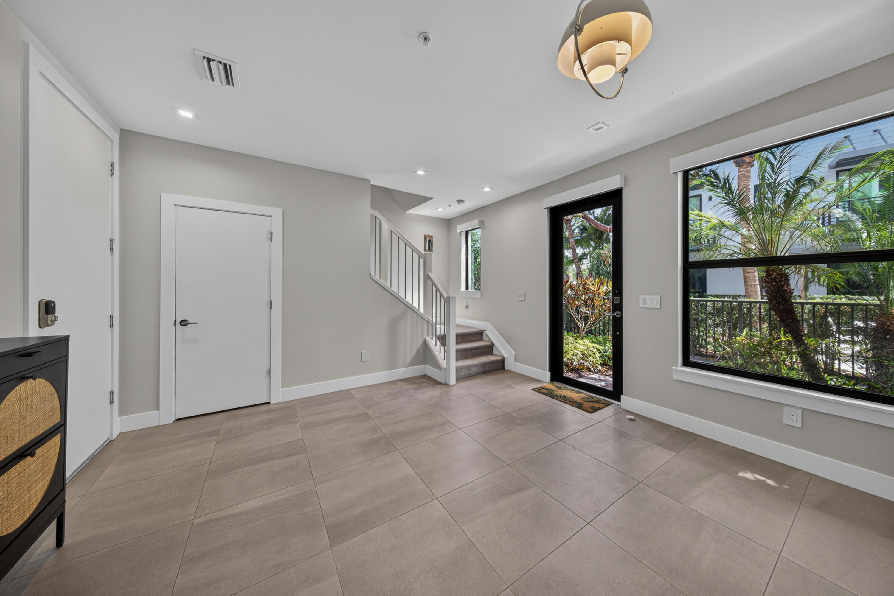 Wilton Manors photo 4