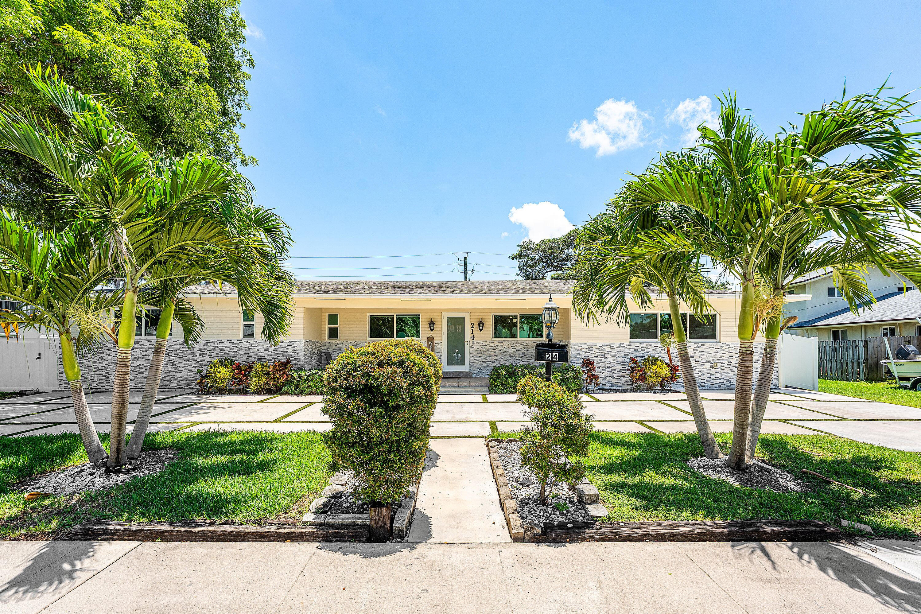 Dania Beach photo 1