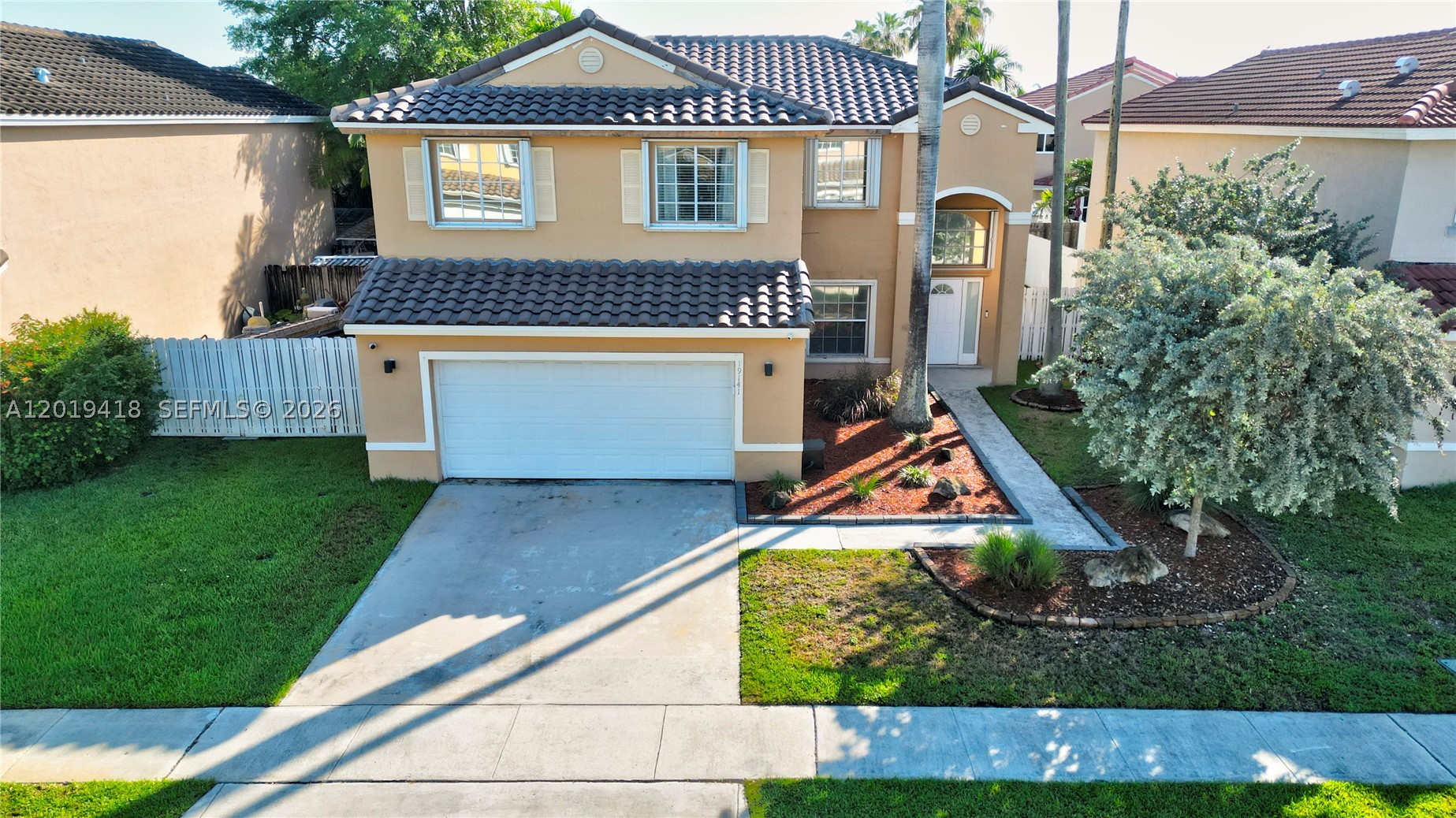 Pembroke Pines photo 1