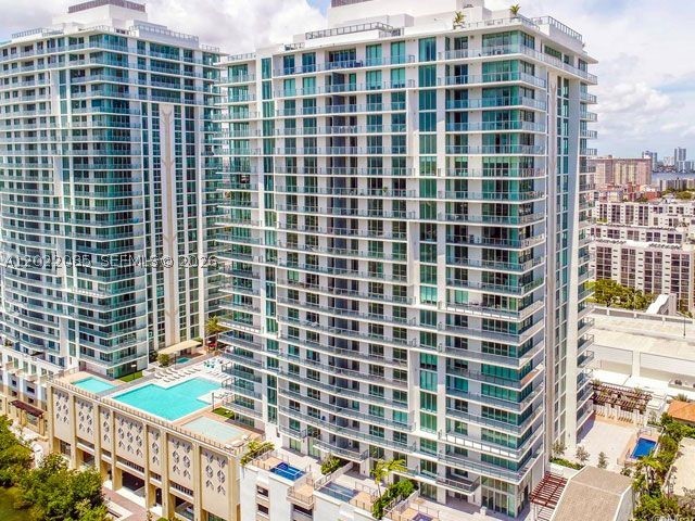 Sunny Isles Beach photo 1