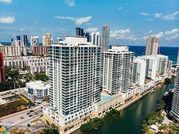 Sunny Isles Beach photo 2