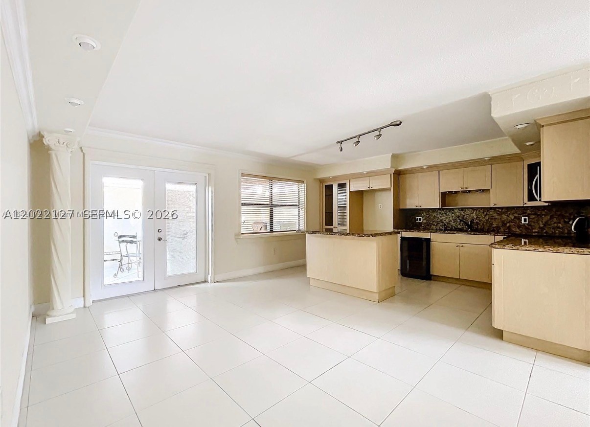 Hialeah photo 5