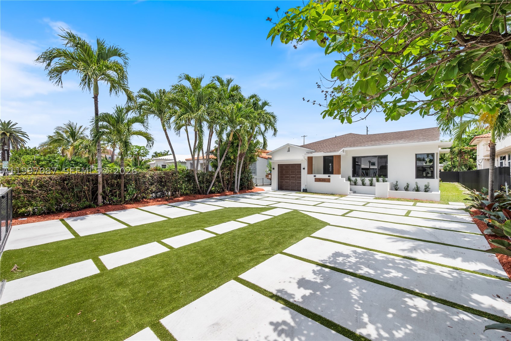 Miami Beach photo 1