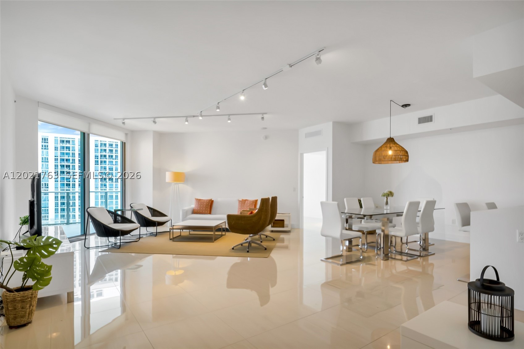 North Miami Beach photo 1