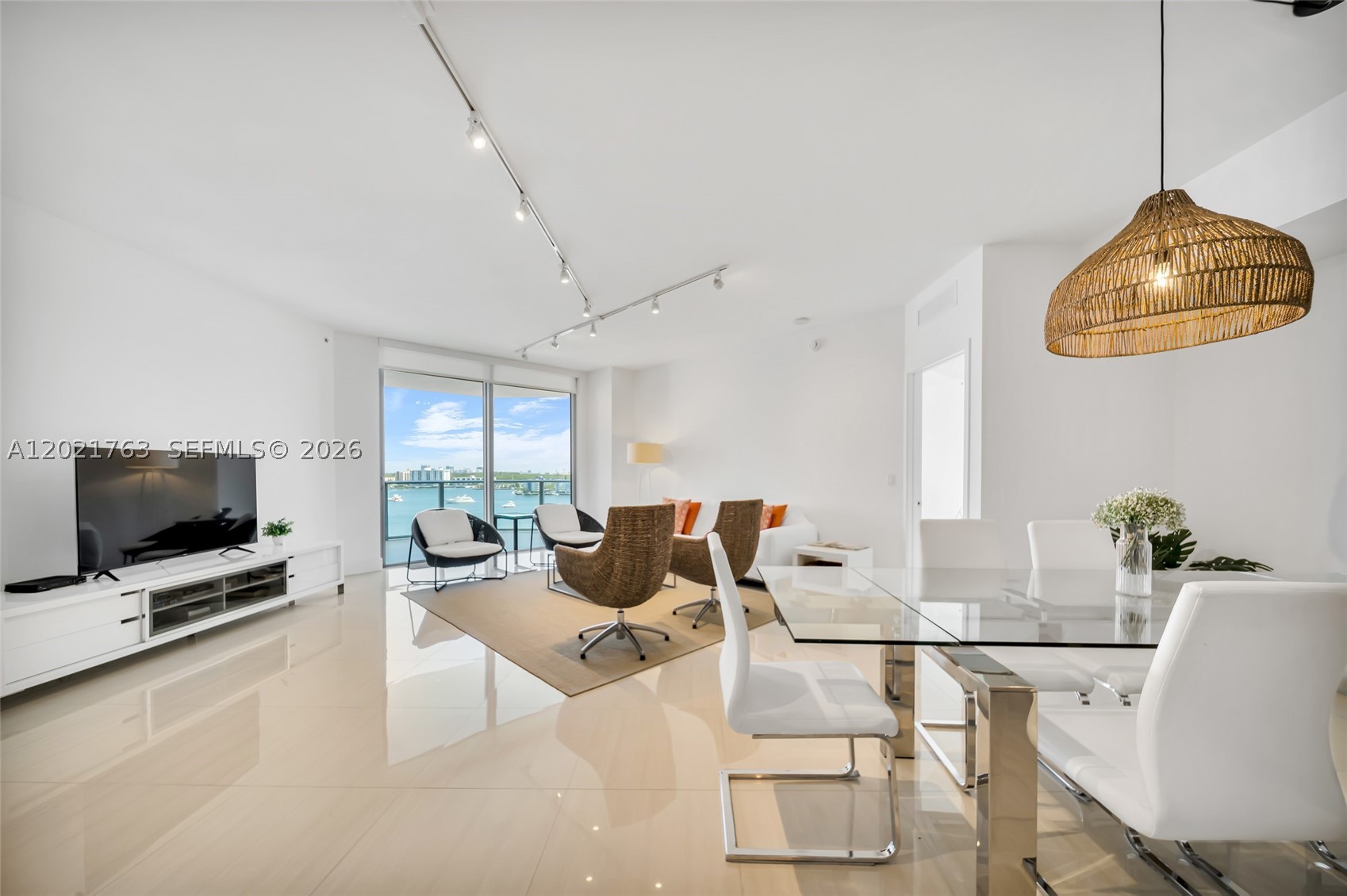 North Miami Beach photo 3