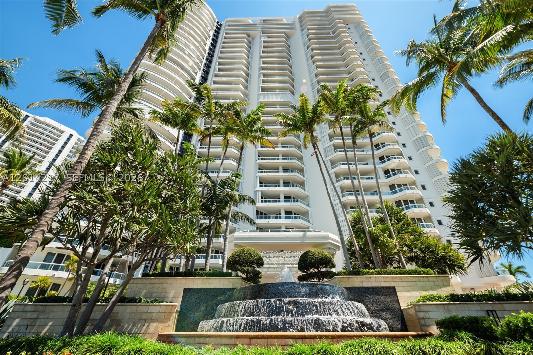Aventura photo 1