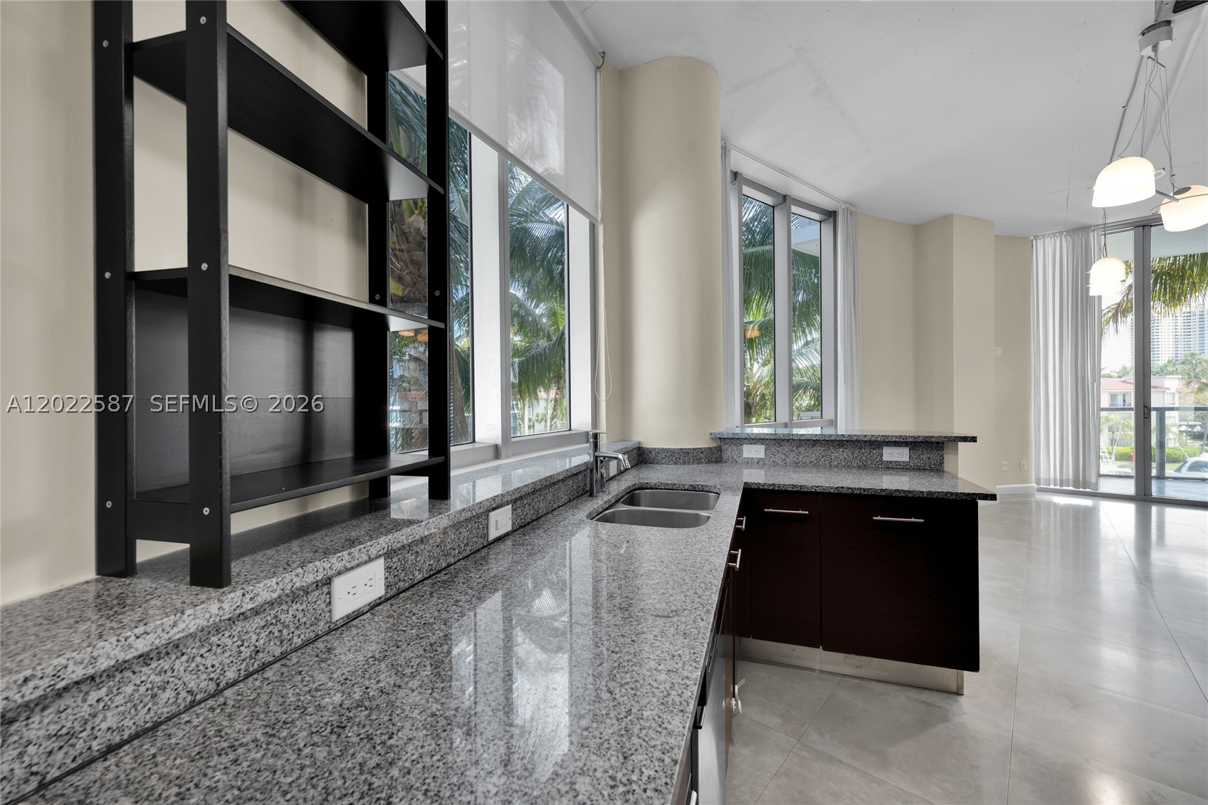 Aventura photo 5