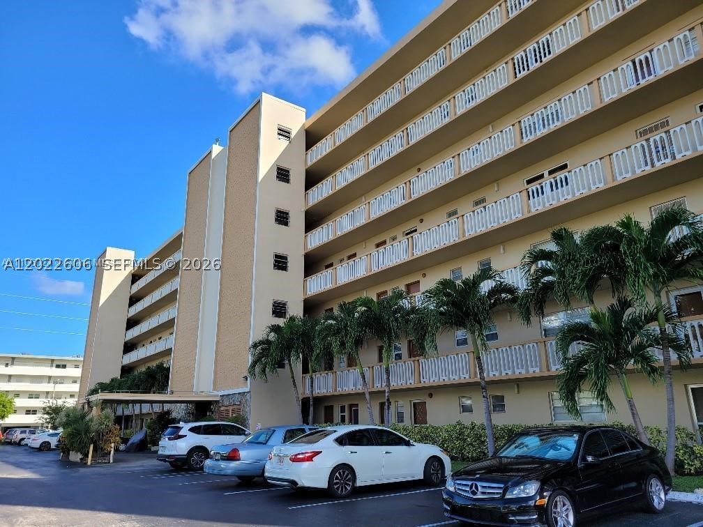 Hallandale Beach photo 1