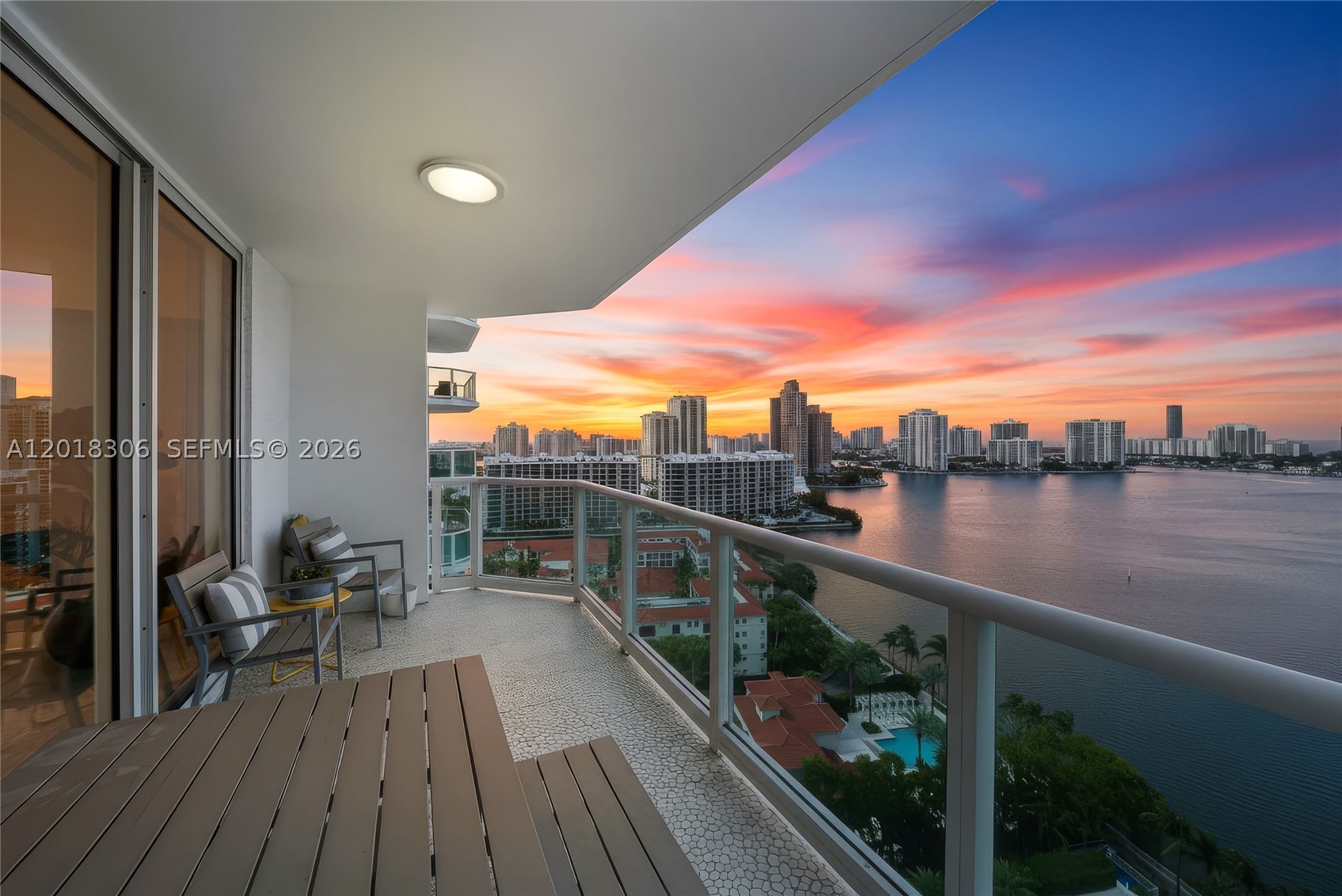 Aventura photo 2