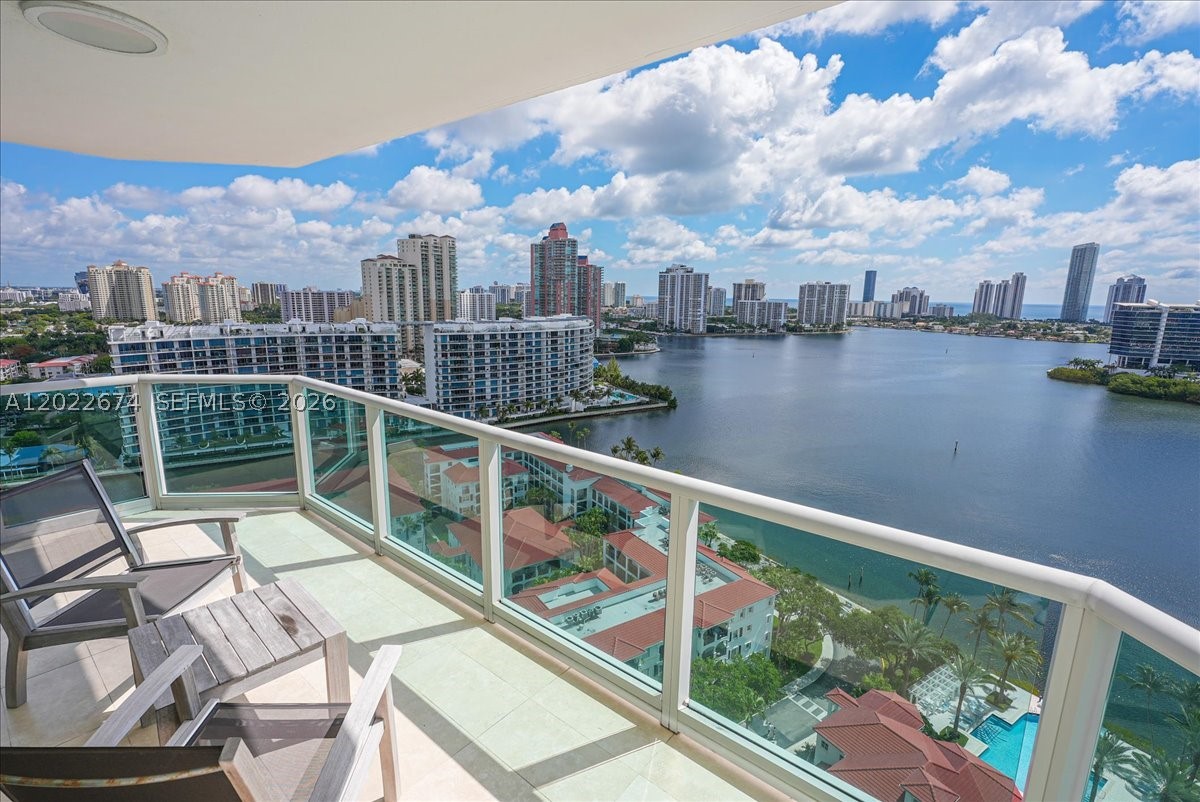 Aventura photo 1